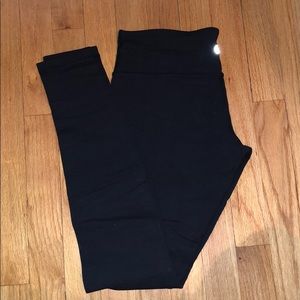 Lululemon Wunder Under Black Leggings - Size 8
